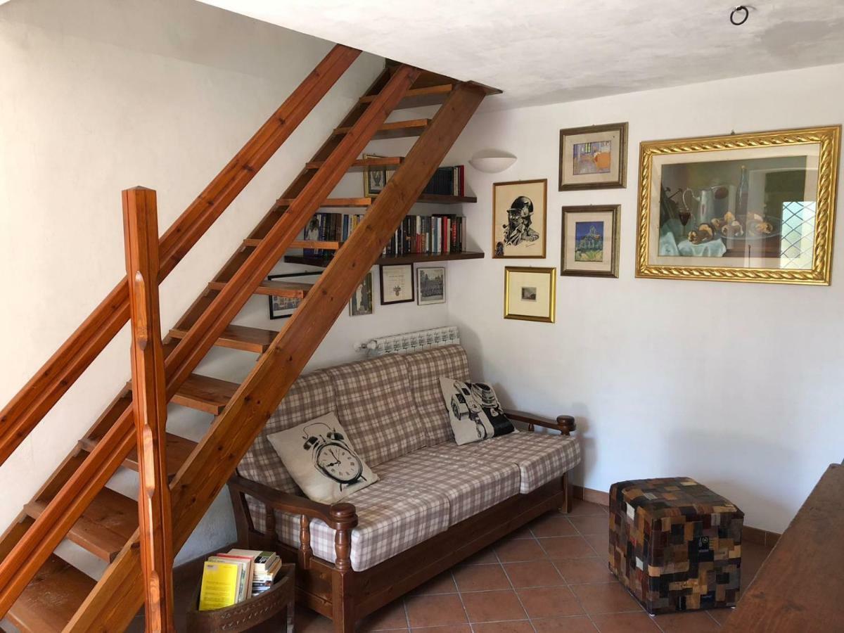 Ammoglja Holiday home Calascio